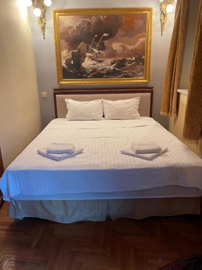 Boutique Hotel Travelling Actor - Skadarlija Belgrade Extérieur photo