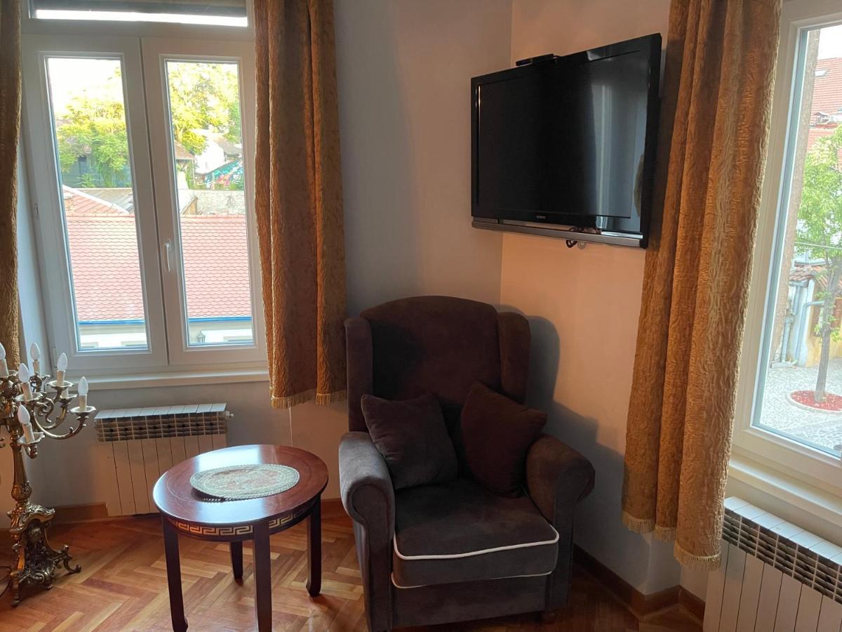Boutique Hotel Travelling Actor - Skadarlija Belgrade Extérieur photo