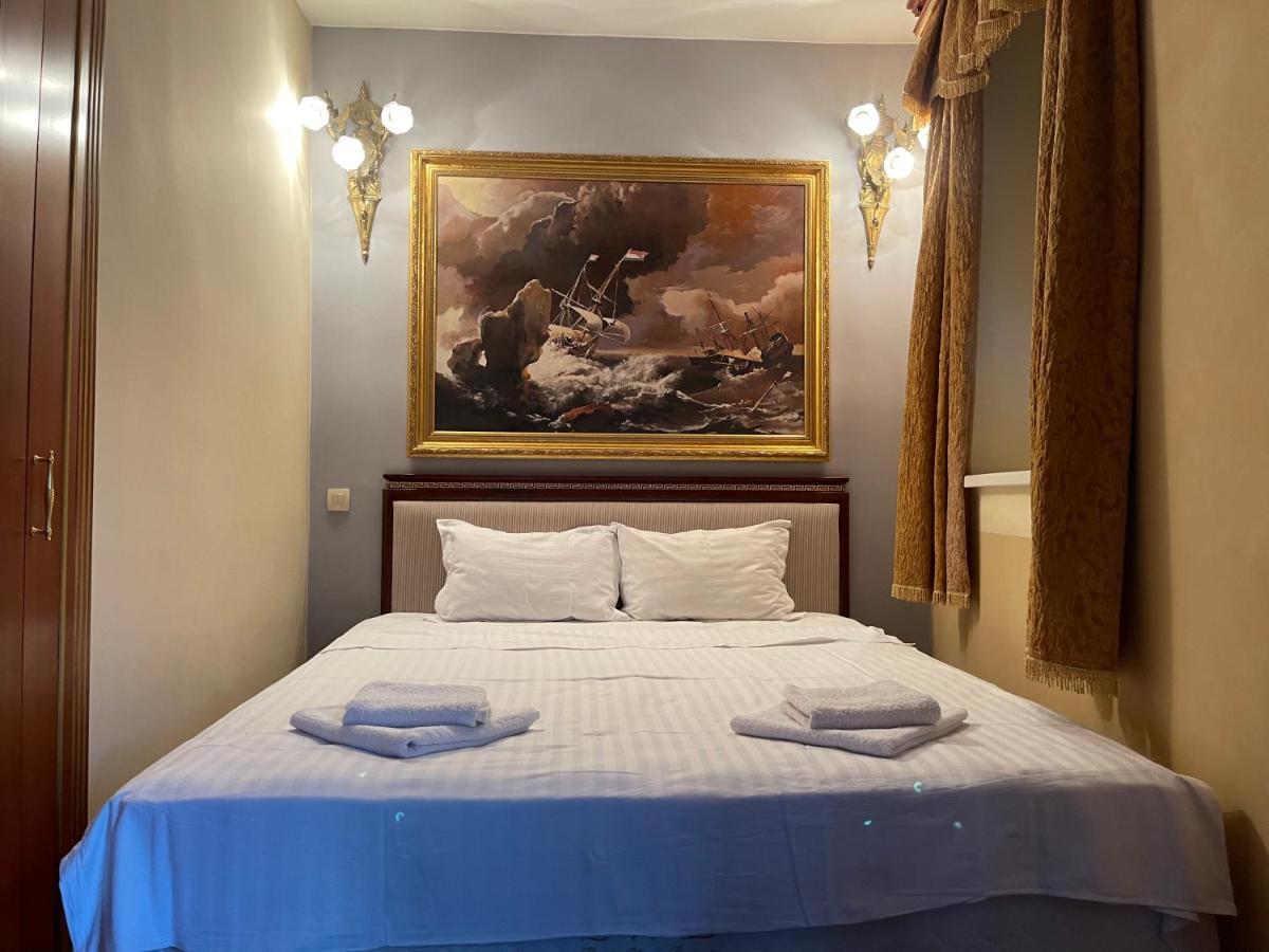 Boutique Hotel Travelling Actor - Skadarlija Belgrade Extérieur photo