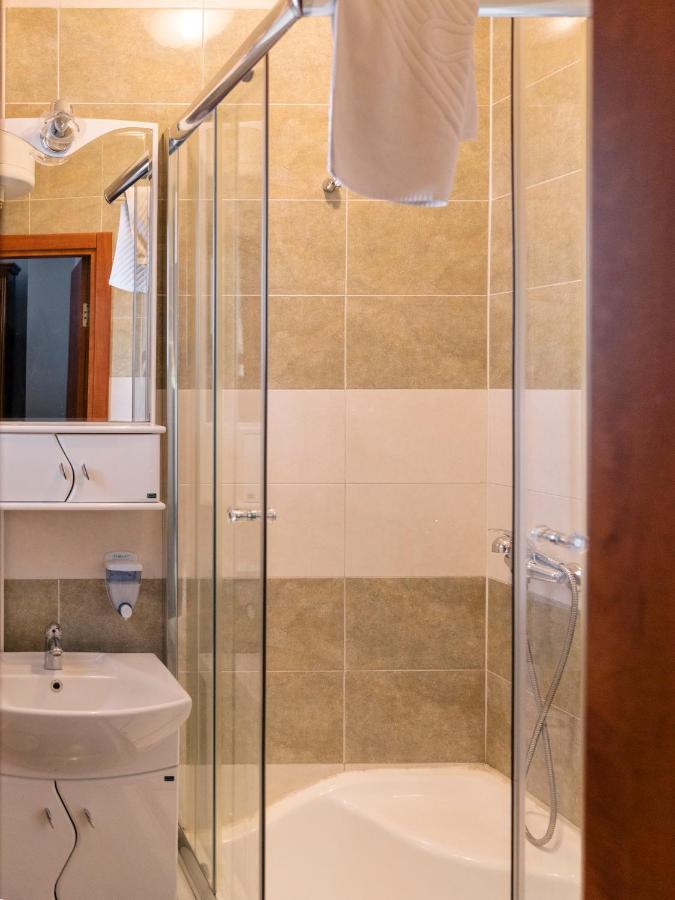 Boutique Hotel Travelling Actor - Skadarlija Belgrade Extérieur photo